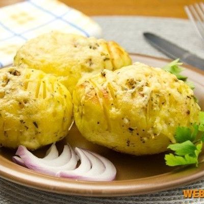 Запечённый картофель в итальянских травах