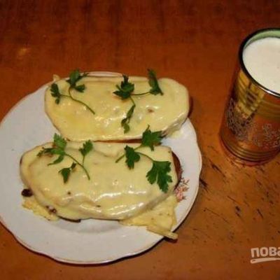 Бутерброды с чесноком и сыром