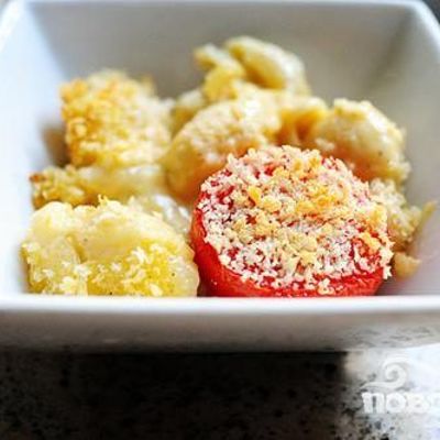 Паста с помидорами, сыром и панировочными сухарями