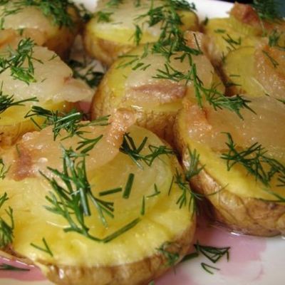 Печеный картофель с салом