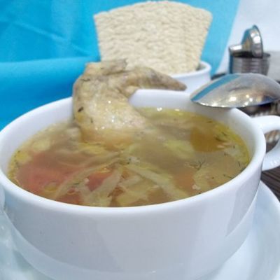Рецепт самого вкусного супа с крылышками и капустой