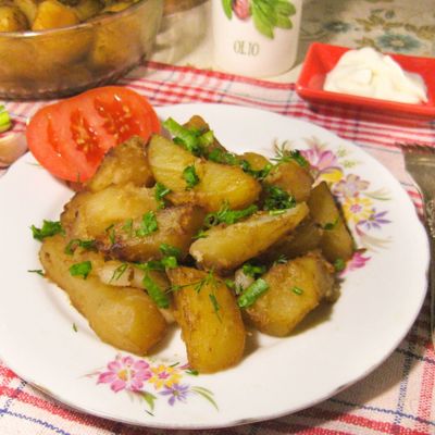 Запеченный картофель с салом в соевом соусе