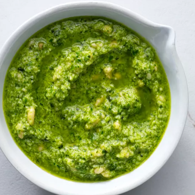 Простой зелёный соус с чесноком по итальянскому рецепту