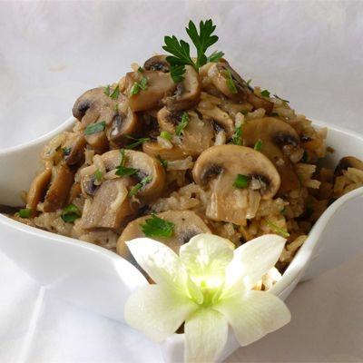Рецепт вкусного риса с грибами и луком