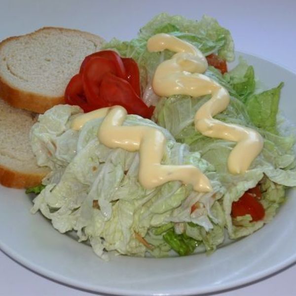 Салат с фасолью и копченой курицей шампиньонами изображения Салат с фасолью и копченой курицей шампиньонами изоражения