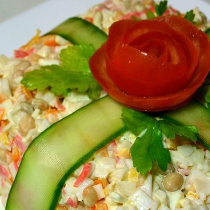 Салат подарок с курицей 20