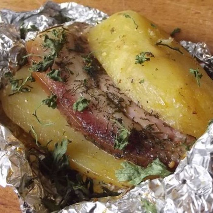 Блюдо с картошки та мяса