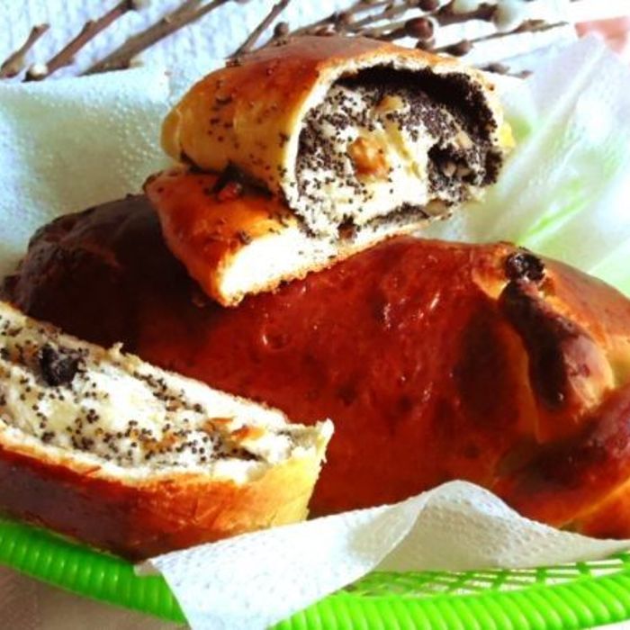 Мясной рулет из свинины с орехами и огурцом в 2019 году Мясной рулет из свинины с орехами и огурцом в 2019 году