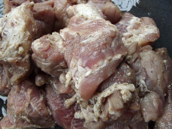 Маринованное мясо в духовке