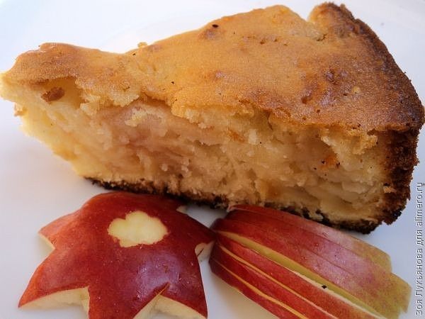 Быстрый пирог с яблоками «Мечта сладкоежки»