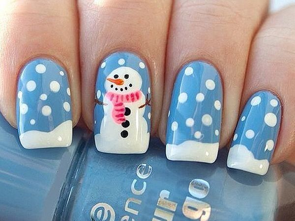 На мой взгляд, очень милый и нежный маникюр! Мне в нём нравится всё – весёлый снеговик, сугробы, снежинки, приятный оттенок, взятый в качестве основного. На мой взгляд, очень милый и нежный маникюр! Мне в нём нравится всё – весёлый снеговик, сугробы, снежинки, приятный оттенок, взятый в качестве основного.