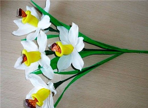 Нарцисс из гофрированной бумаги мастер класс и конфет Нарцисс из гофрированной бумаги мастер класс и