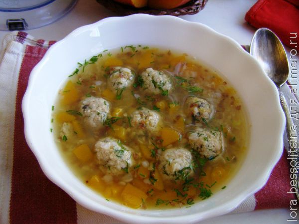 диетические блюда - суп с фрикадельками из хека и тыквой