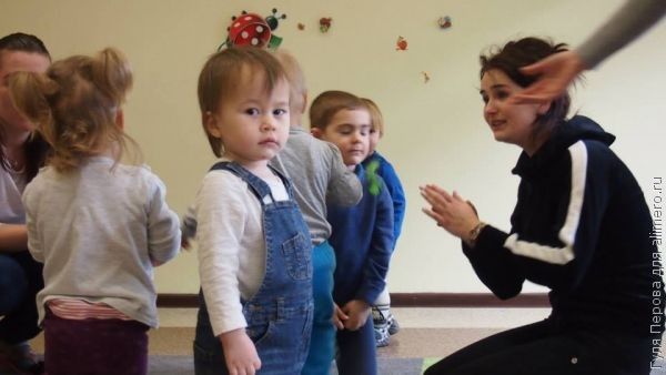 Стоит ли отдавать ребенка до двух лет в детский сад?
