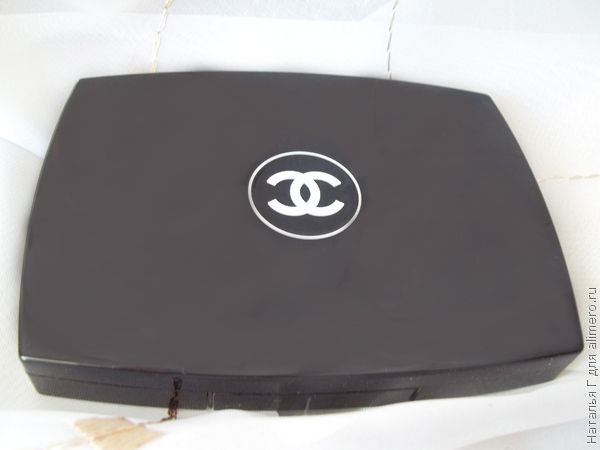 Крем-пудра Chanel Mat Lumiere Крем-пудра Chanel Mat Lumiere