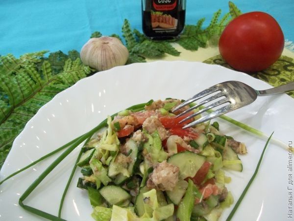 Овощной салат с сардинами