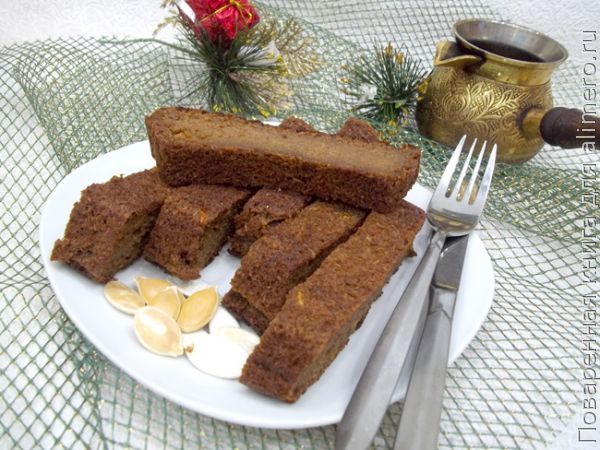 Рецепт нежного тыквенного пирога с имбирём на ржаной муке