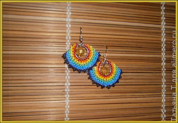 Сережки из бисера Сережки из бисера