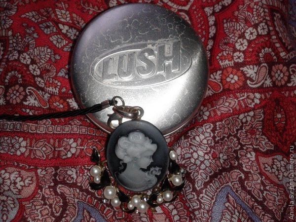 Твердый шампунь Lush Чистейший зеленый