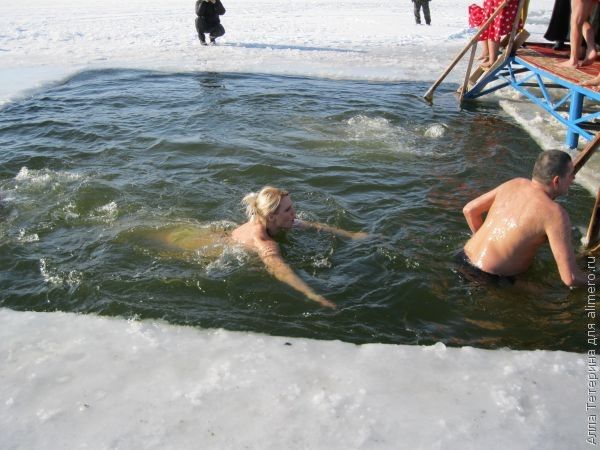 Купание в проруби