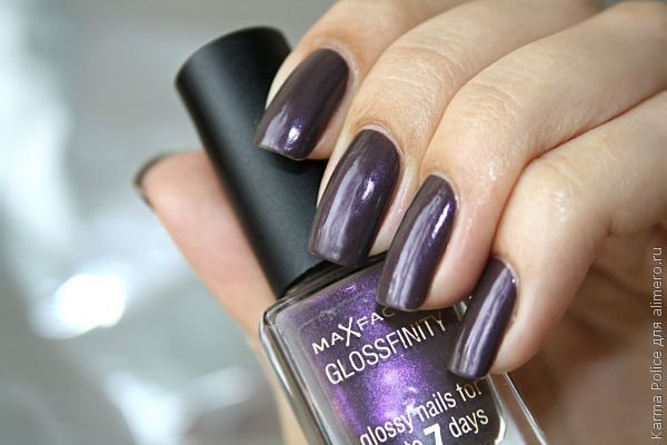 Парадоксальный лак Max Factor Glossfinity