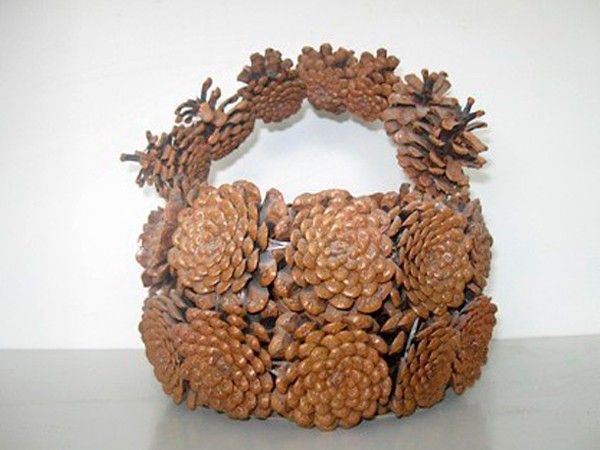 Корзина из еловых шишек своими руками Корзина из еловых шишек своими руками