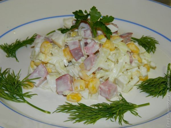 салат с колбасой