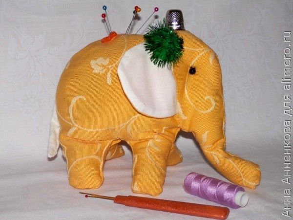 Слон-игольница Слон-игольница