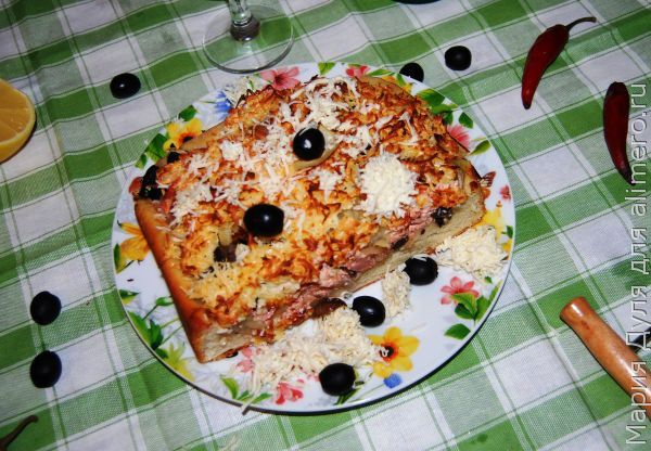 Рецепт домашней пиццы с колбасой и сыром "Машина"
