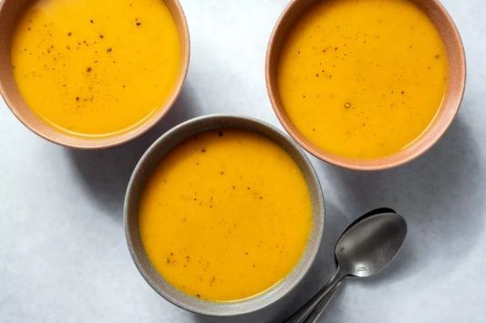 Постный крем-суп из тыквы и моркови – час и готово