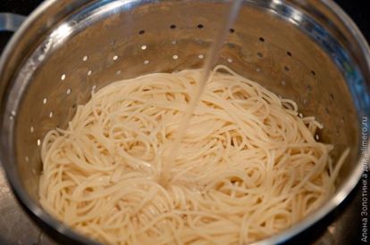 спагетти промываем