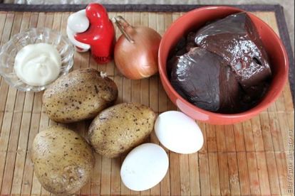 Печеночные оладьи с сырой картошкой