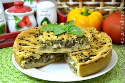 Пирог с бри, баклажанами и помидорами