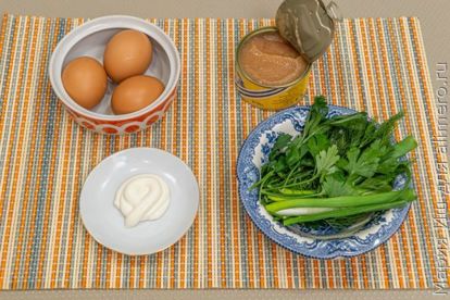 Яйца фаршированные икрой минтая - пошаговый рецепт с фото на ремонты-бмв.рф