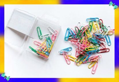 13. Цепочку из скрепок можно использовать для изготовления веревочки-выключателя настенного светильника, торшера или бра. На такую же цепочку из скрепок можно повесить картину. А на разогнутые в виде буквы «S» скрепки можно повесить шторы на карниз-струну. 13. Цепочку из скрепок можно использовать для изготовления веревочки-выключателя настенного светильника, торшера или бра. На такую же цепочку из скрепок можно повесить картину. А на разогнутые в виде буквы «S» скрепки можно повесить шторы на карниз-струну.