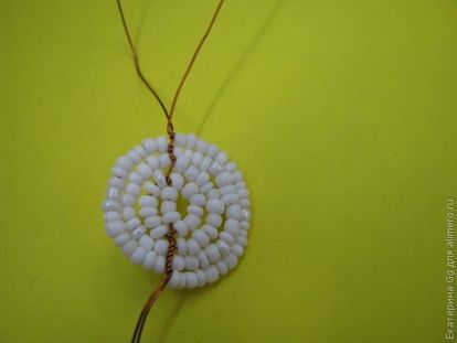 Фуксия из бисера