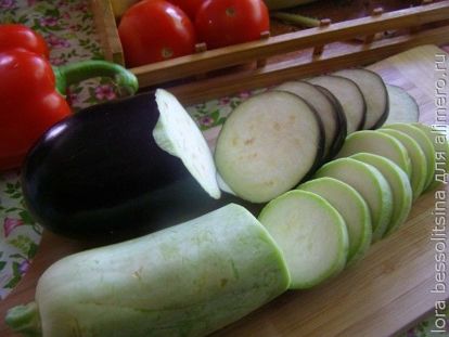 камбала с овощами, баклажан и кабачок