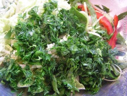 салат со шпинатом, зелень