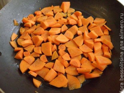 жарим морковь