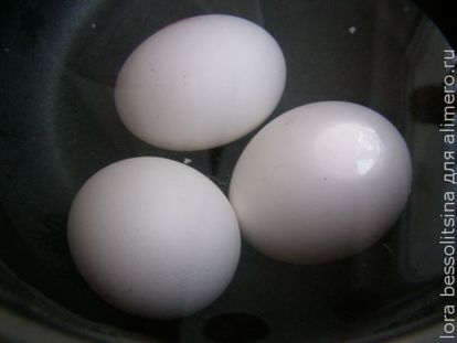 отварим яйца