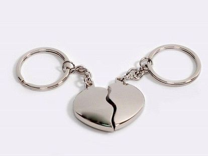 Брелок из двух половинок сердца - для любимой половинки Брелок из двух половинок сердца - для любимой половинки