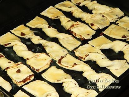 Слоёные палочки с шоколадом и орехами, рецепты с фото