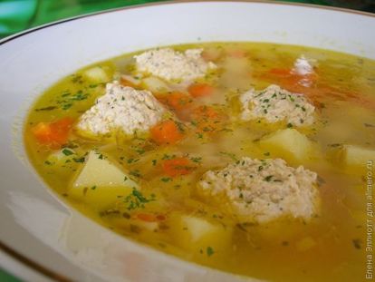 Простой, вкусный суп с фрикадельками из фарша с вермишелью или рисом