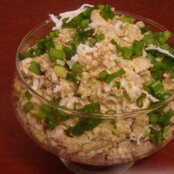 Салат из печени трески (минтая) с яйцами