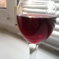 Домашнее вино из винограда (красного или белого)
