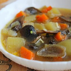 Мировой супчик из сушеных шампиньонов