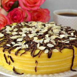 Простой и вкусный творожный торт ко Дню рождения
