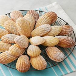 Мадлен - французское бисквитное печенье со вкусом лимона