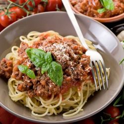 Спагетти болоньезе в домашних условиях