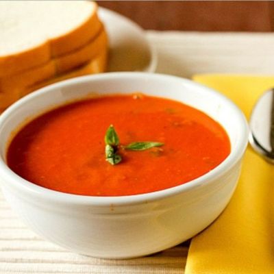 Холодный суп из помидоров с чесноком